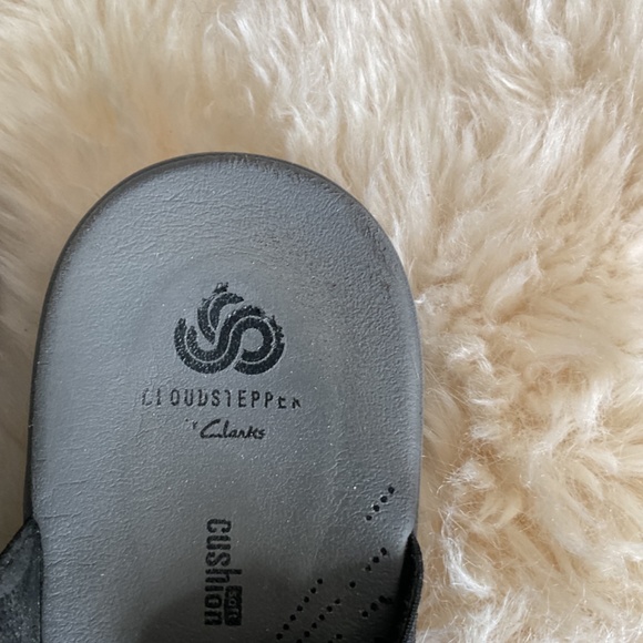 Cloud Stepper by Clark Sandals Size 9 - Picture 2 of 10